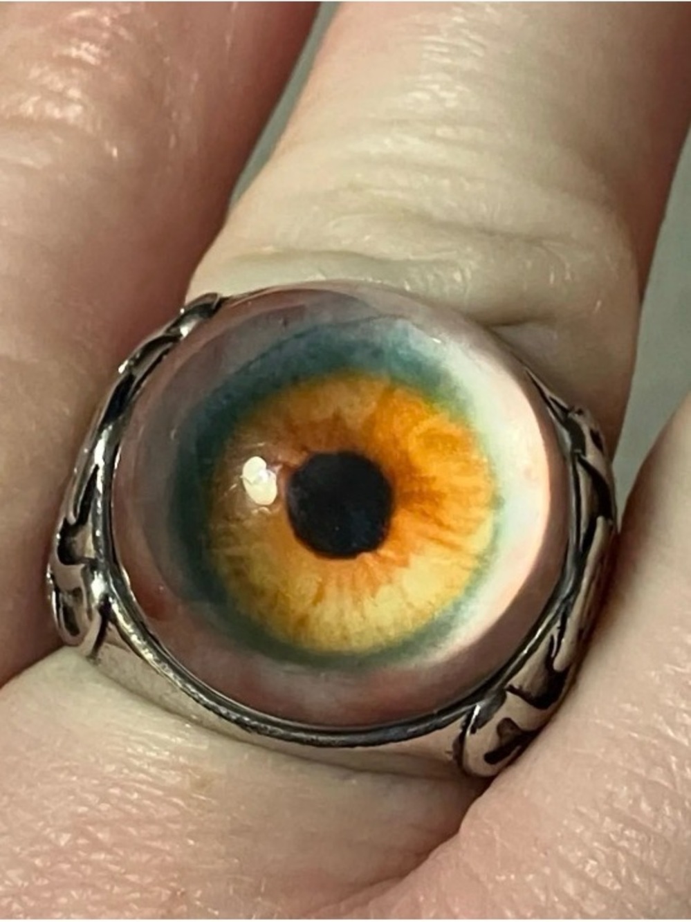 NWOT Chunky Eyeball Cabochon Ring Silver Tone Goth Cosplay Unisex Size 9